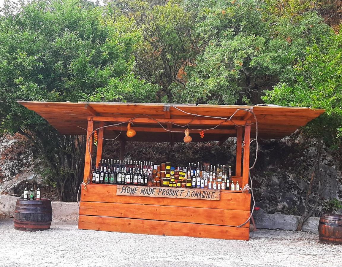 Hotel Auto Camp Radoman Virpazar Esterno foto