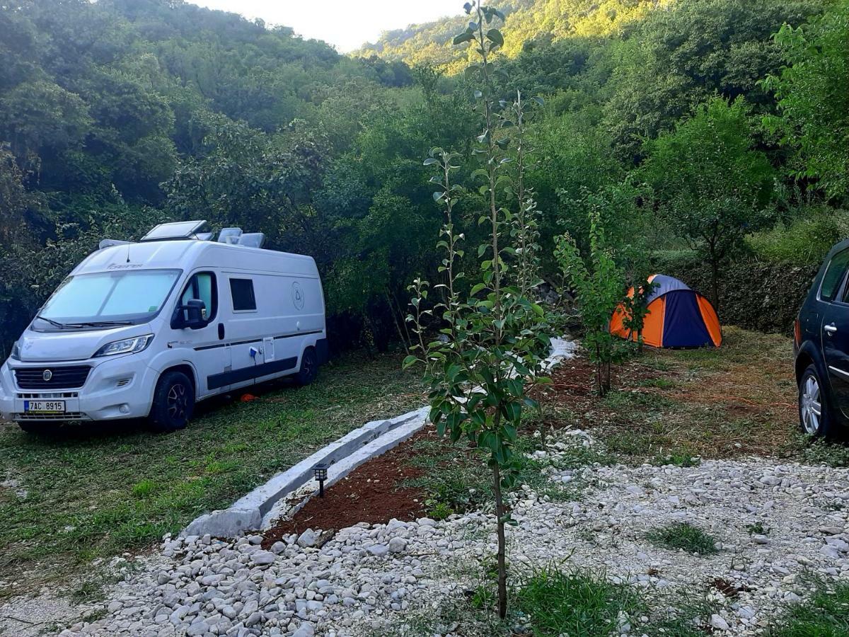 Hotel Auto Camp Radoman Virpazar Esterno foto